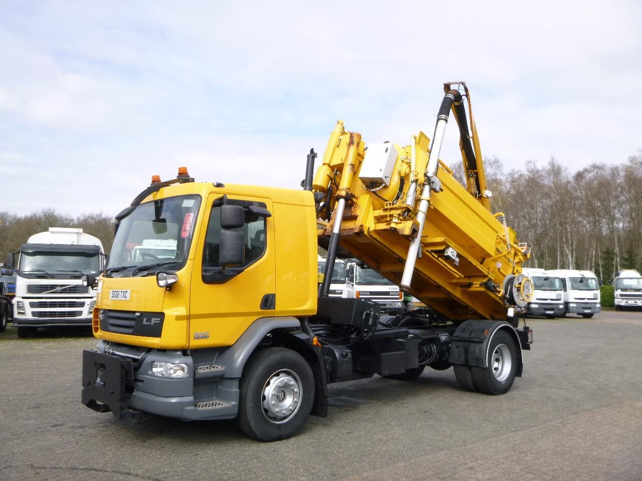D.A.F. LF 55.220 4x2 RHD Whale vacuum tank 7.5 m3 | Vrachtwagen | Kolkenzuiger