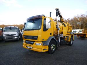 D.A.F. LF 55.220 4X2 RHD Whale vacuum tank 8.1 m3