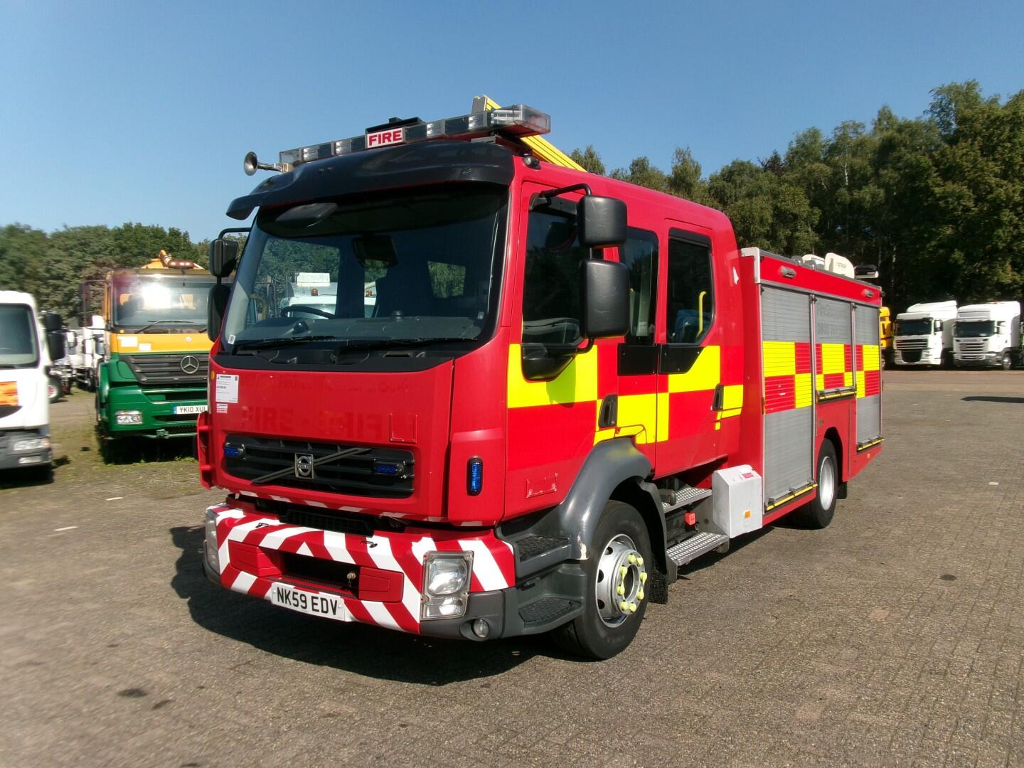 Volvo FL280 4X2 RHD crewcab fire engine + pump & watertank | Vrachtwagen | Brandweerwagen