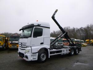 Mercedes Actros 2843 6x2 Hyva container hook 20t