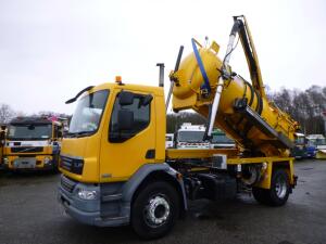 D.A.F. LF 55.220 4X2 RHD Whale vacuum tank 8.1 m3