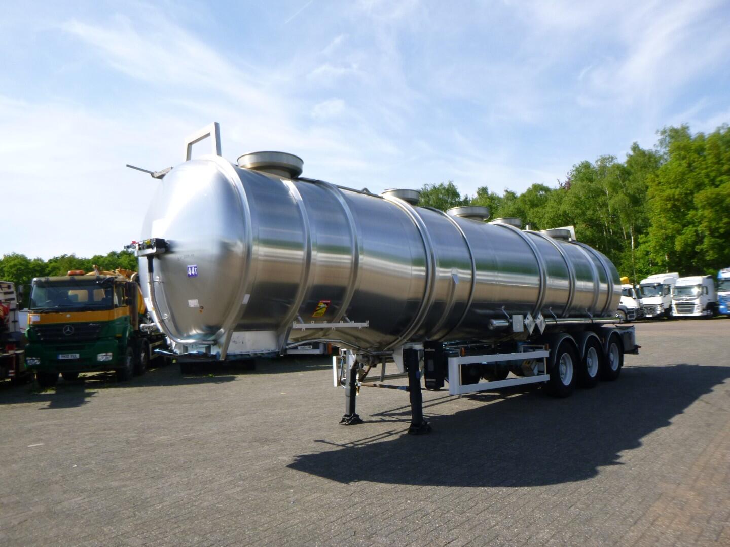 Magyar Chemical tank inox 40.5 m3 / 3 comp | Tankoplegger | Tankoplegger Chemicaliën