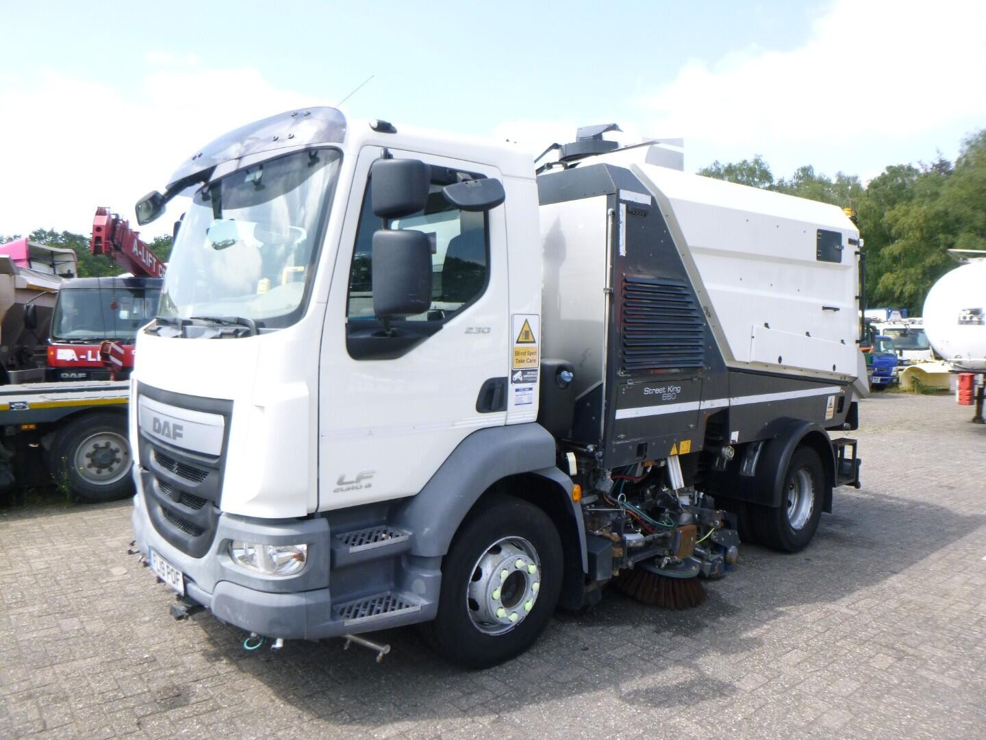 D.A.F. LF 230 4x2 Euro 6 Schmidt Street King 660 sweeper | Vrachtwagen | Veegmachine