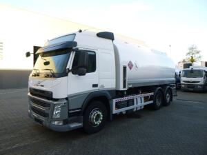 Volvo FM 330 6x2 fuel tank 20 m3 / 4 comp