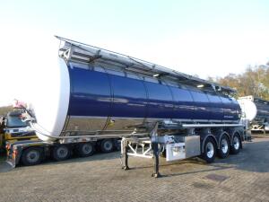 L.A.G. Food tank inox 32m3 / 3 comp + pump + steam heating + webasto