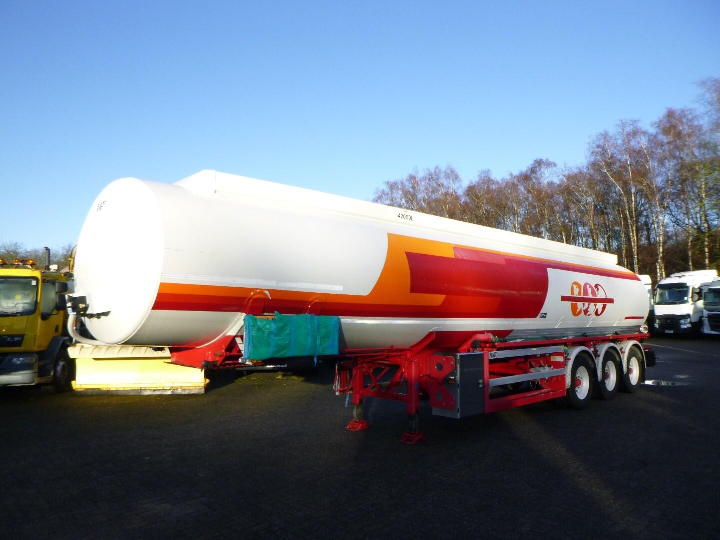 L.A.G. Jet fuel tank alu 44.5 m3 / 1 comp + pump | Tankoplegger | Tankoplegger Brandstof