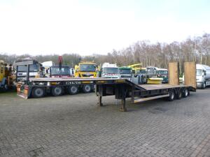 King 3-axle lowbed trailer GTS44
