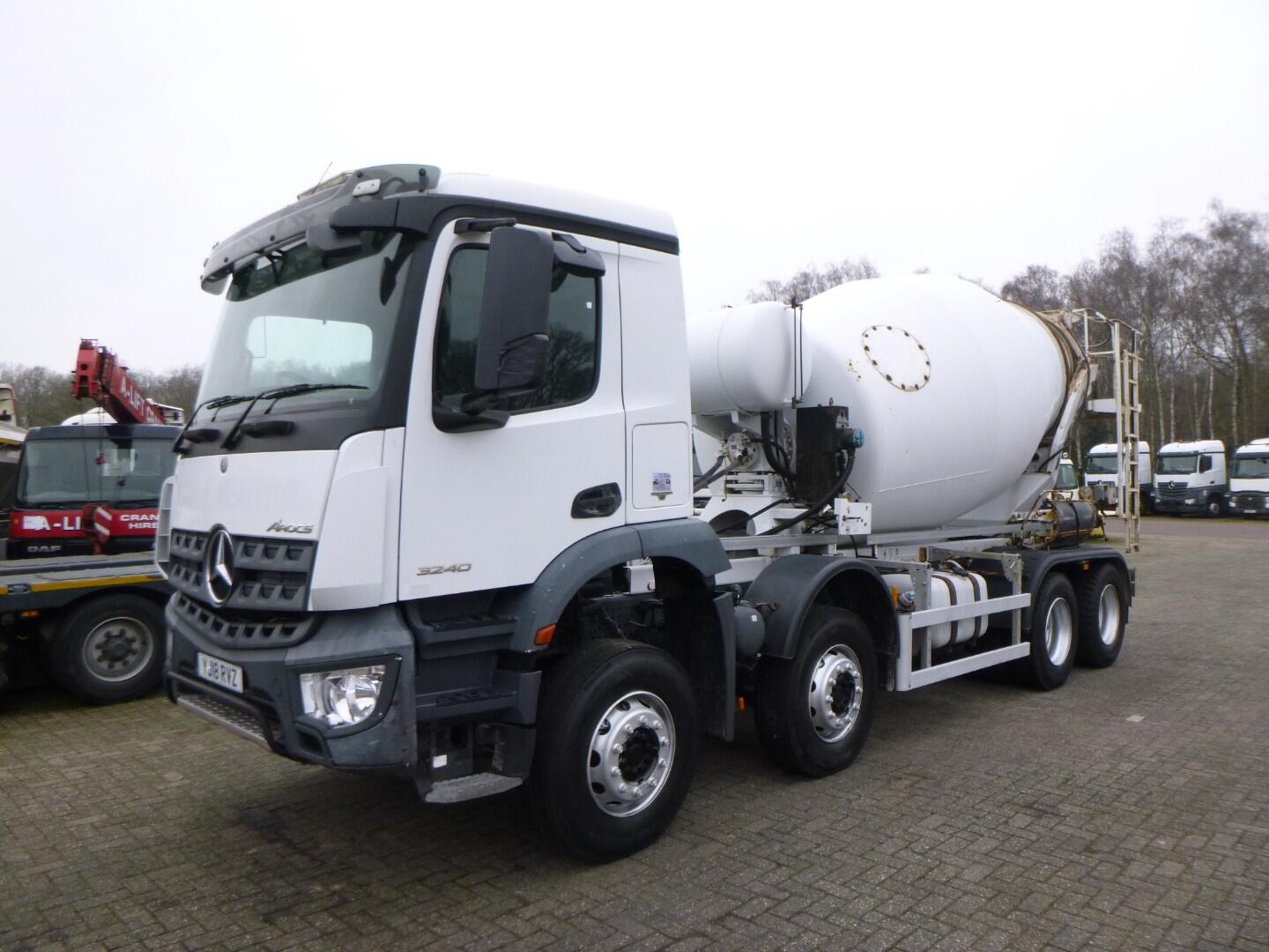 Mercedes Arocs 3240 8x4 RHD Schwing mixer | Vrachtwagen | Mixer