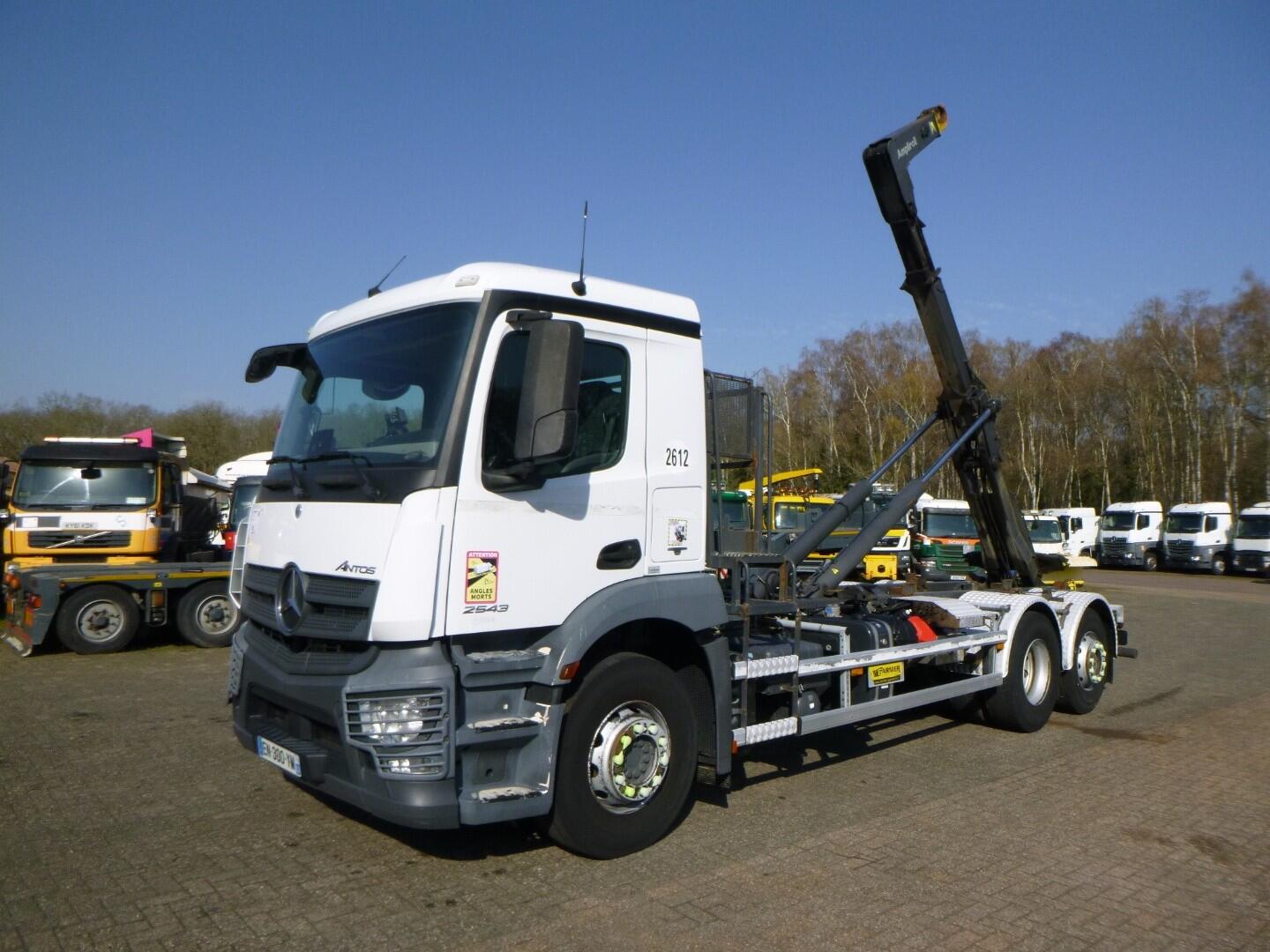Mercedes Antos 2543 6x2 Euro 6 Garnier container hook lift 18t | Vrachtwagen | Haakarmsysteem