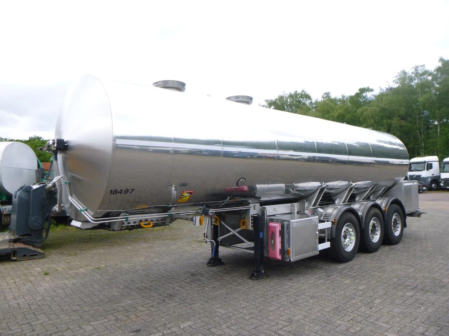 Magyar Food tank (milk) inox 30 m3 / 1 comp + pump | Tankoplegger | Tankoplegger Levensmiddelen